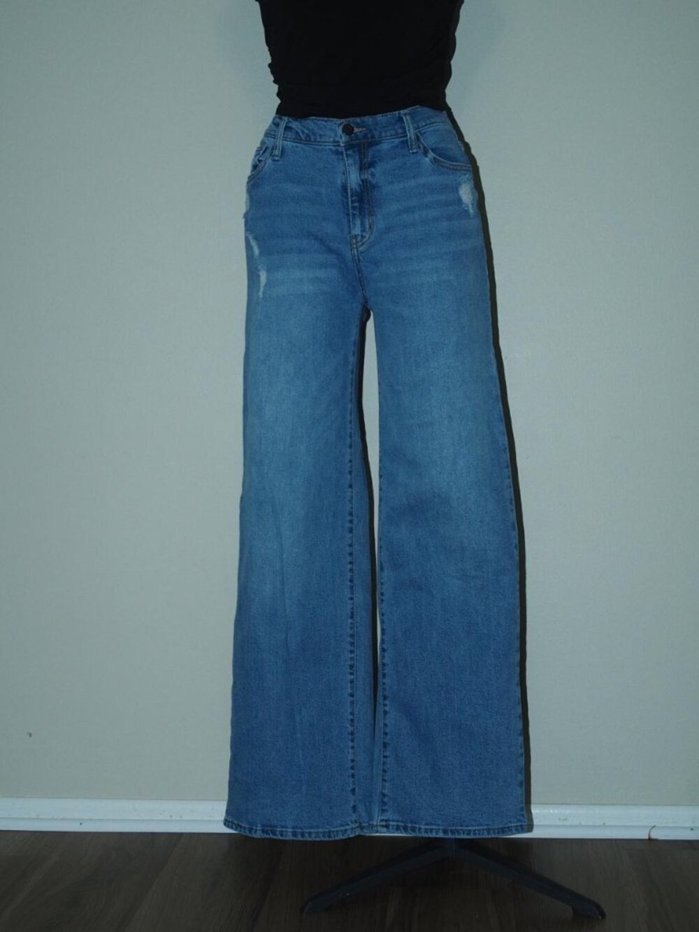BCBGeneration Baggy Wide Leg Jeans Light Wash | Size 27/5